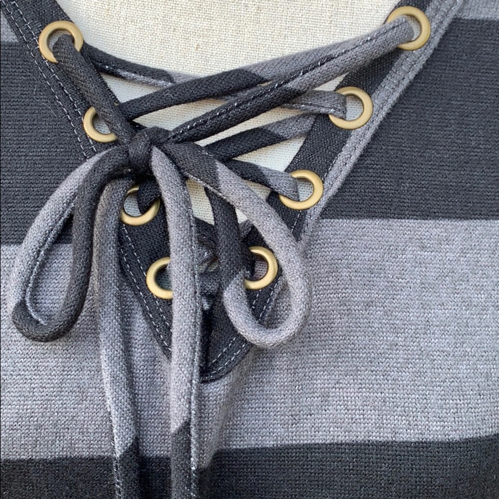 ❌DONATED❌Charcoal Gray Black Stripe Lace Up V-neck Top - Picture 5 of 9